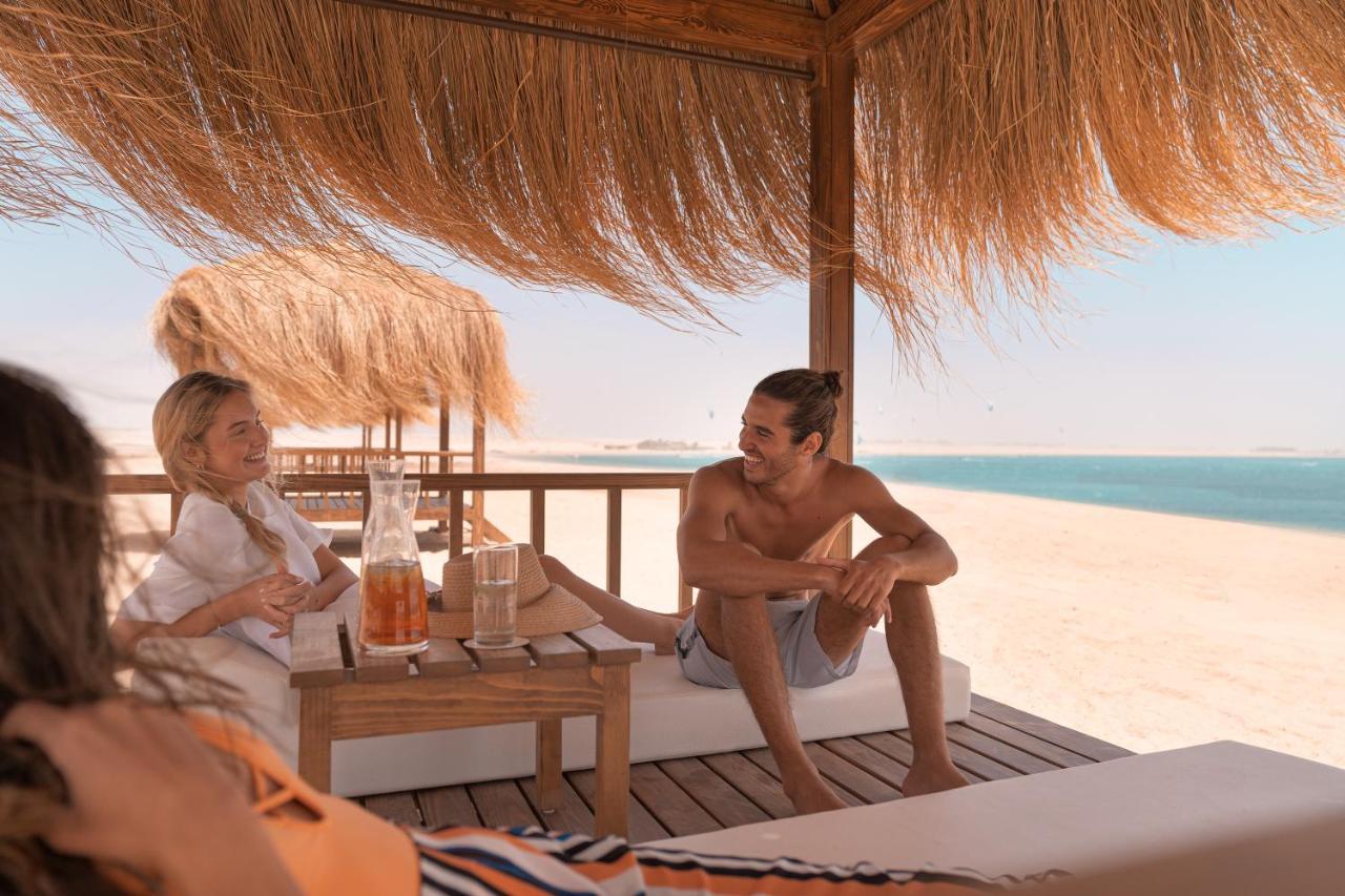 Steigenberger Resort Ras Soma Hurghada Exterior foto The beach at the resort